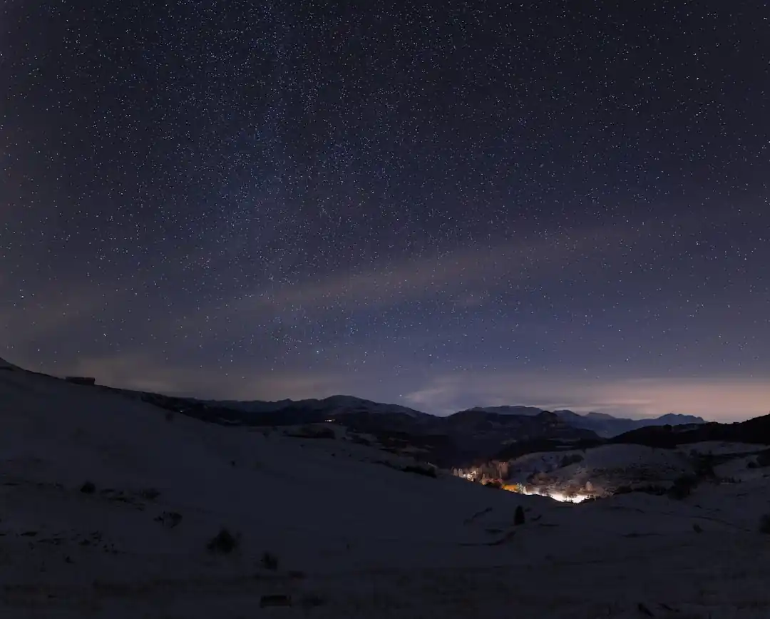 冬の夜空は、最高のプラネタリウム。寒さを乗り切る星空観測の持ち物リスト
