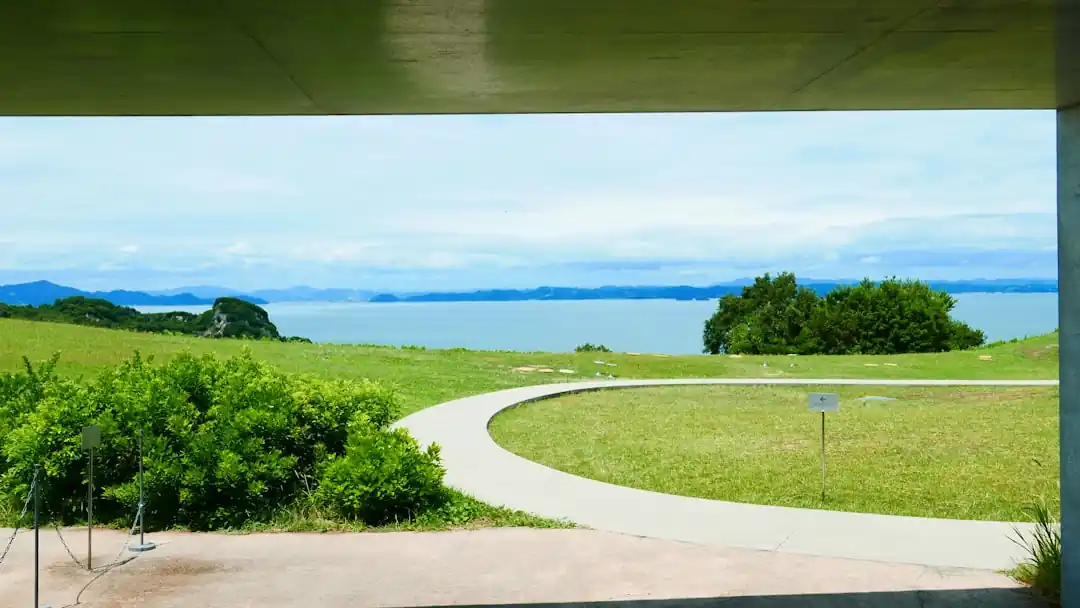 いつもの週末に、アートな刺激を。日本全国のユニークな美術館巡りガイド
