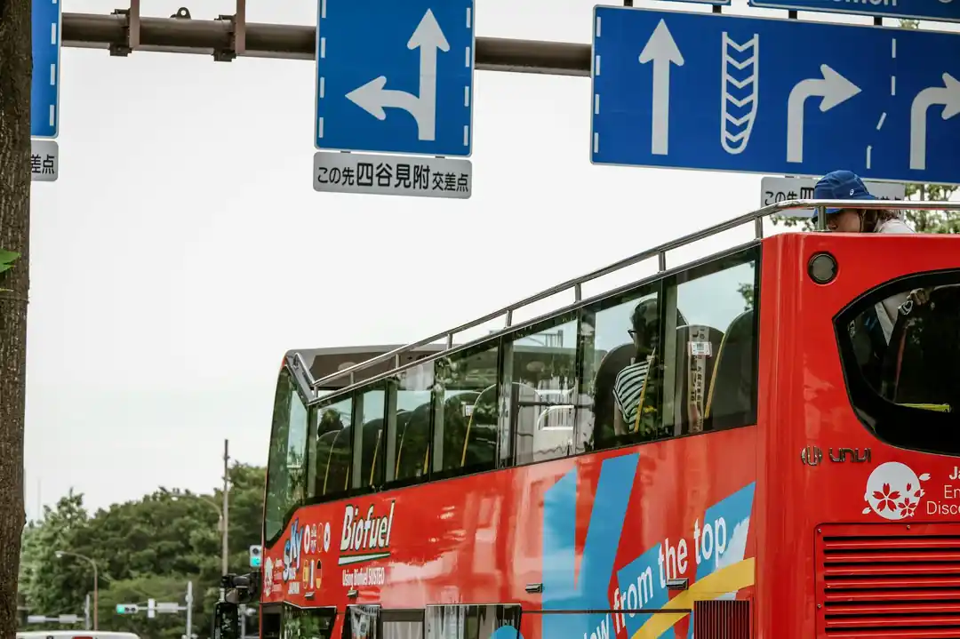 観光バスツアー、もっと賢く、もっと楽しく!旅のプロが教える選び方と満喫術