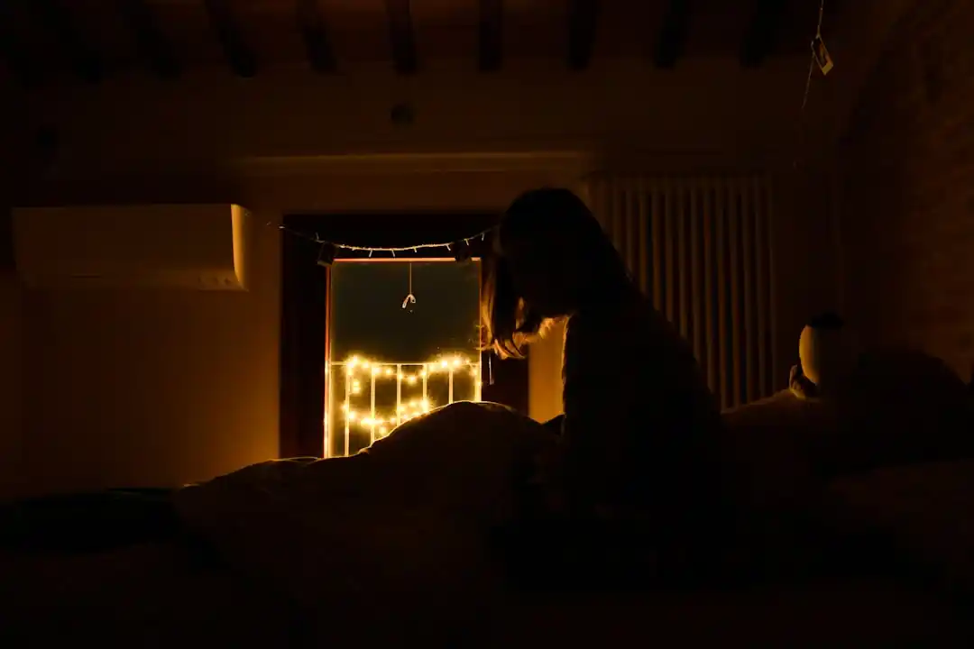 寝る前10分で心と体をほぐす!ぐっすり眠れるリラックスストレッチ