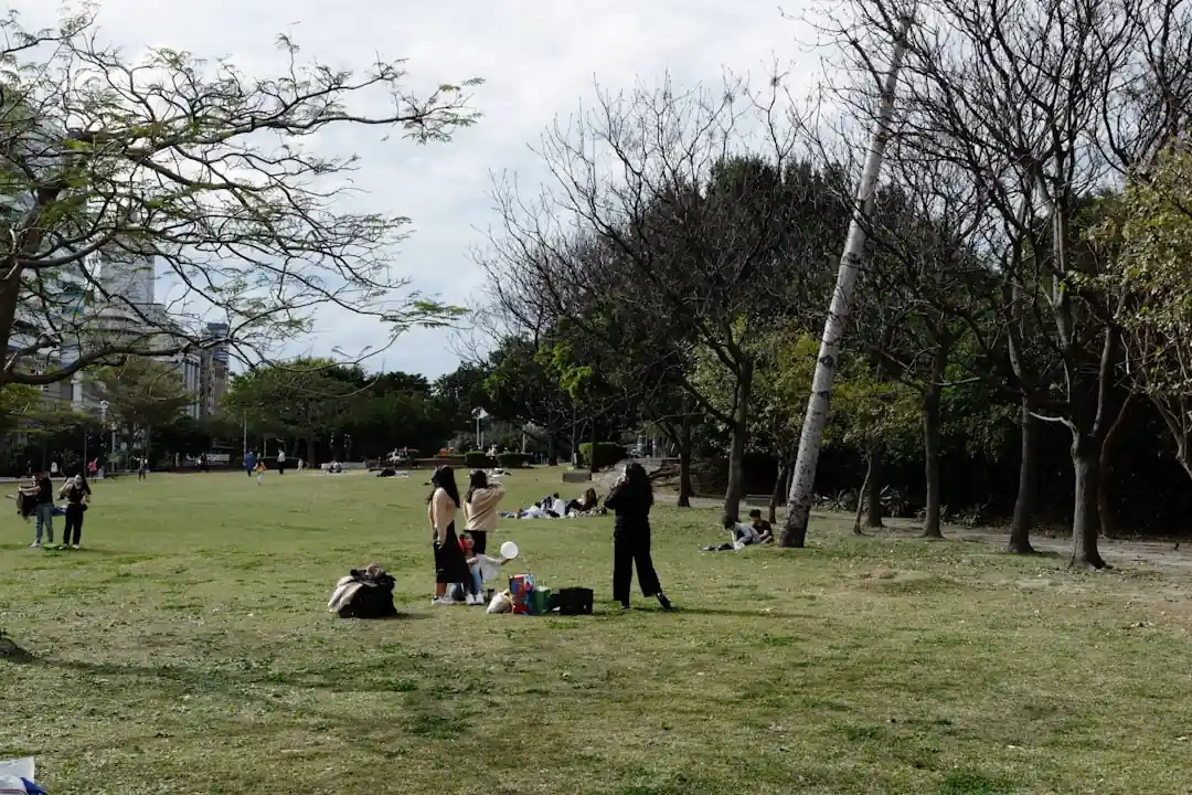 鶴見周辺で子供連れで楽しめる公園と室内遊び場ガイド