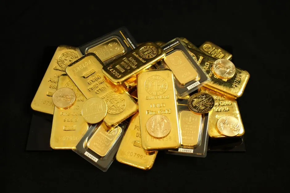 Investing in hard assets as a hedge against currency decline