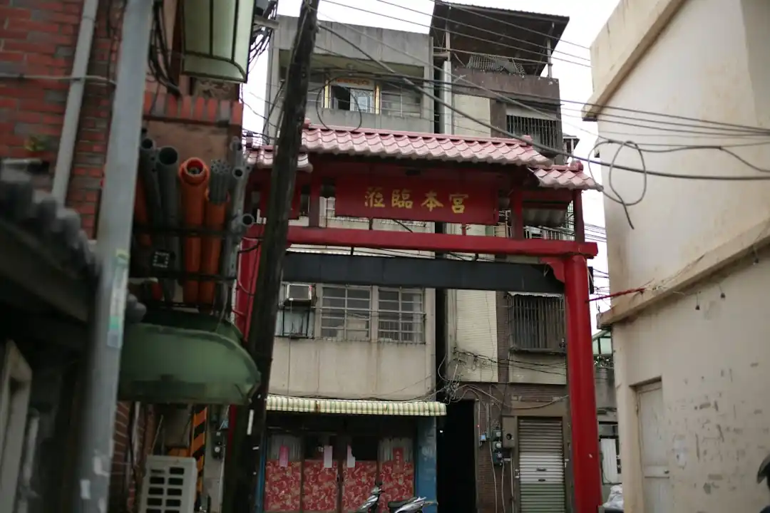 台北捷運中和新蘆線:一條乘載台北記憶與故事的橘色絲帶