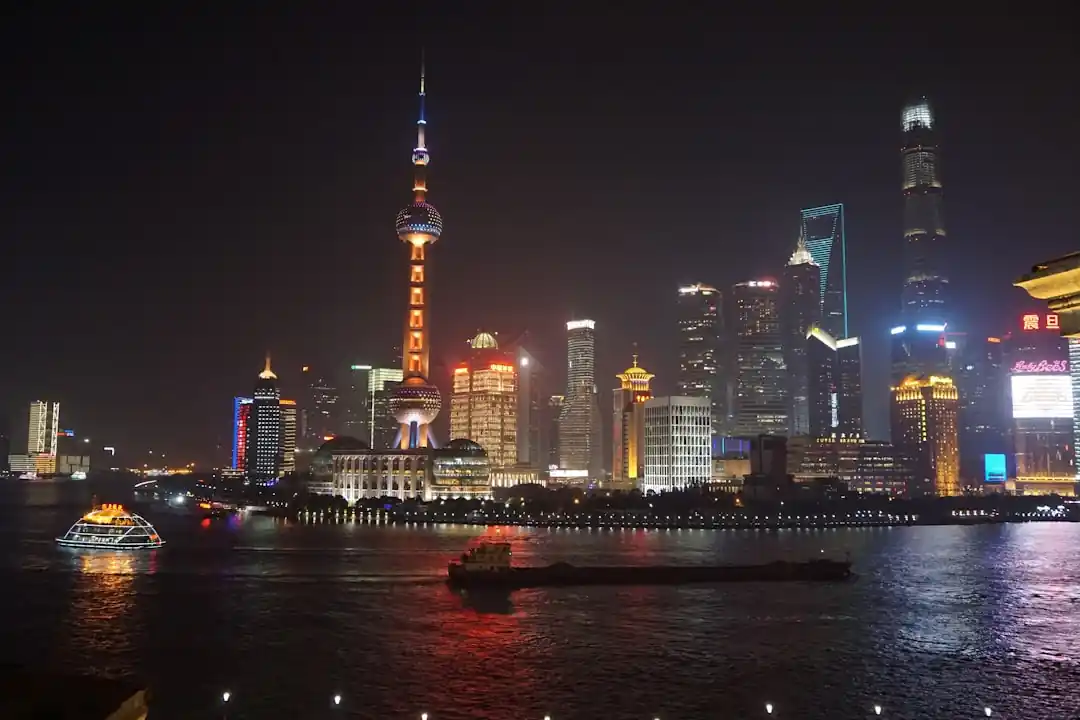 【2026上海】浦東機場到市區交通全攻略:磁浮、地鐵、巴士、計程車,哪種最適合你?