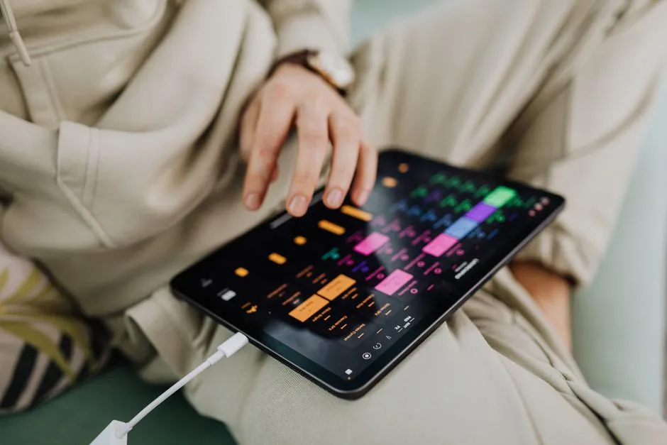 Recommended tablet apps and mobile exercises to maintain brain agility in a digital world