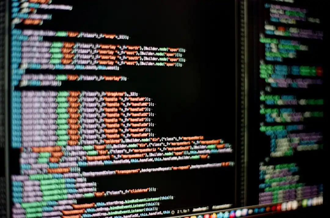 コンピュータの画面に表示されたソースコード