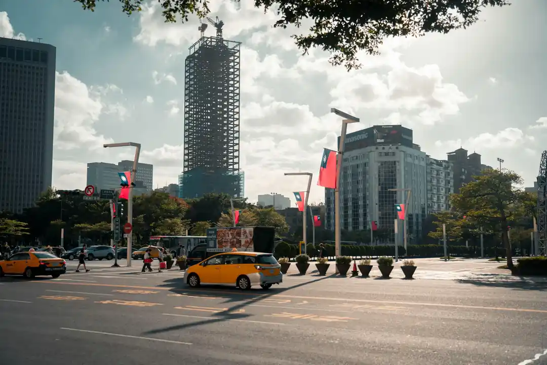 台灣計程車搭乘全攻略:從叫車方式到費用計算,一篇搞定!