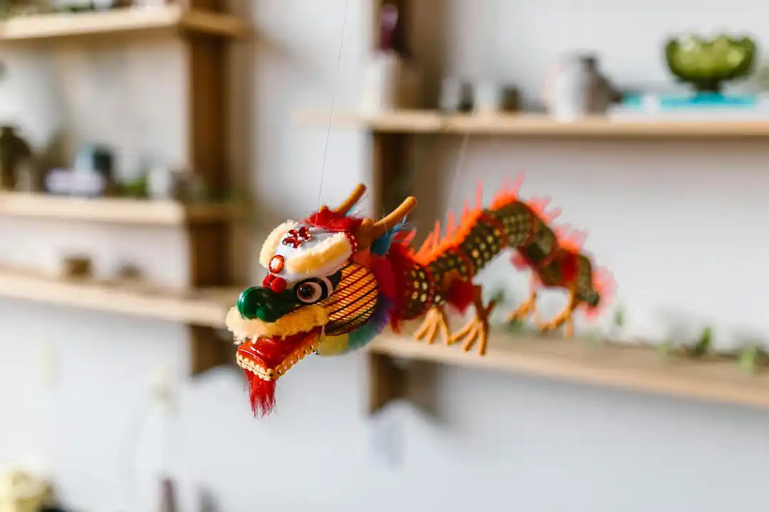 龍年新年賀詞有哪些?四字吉祥話創意教學,讓你拜年不詞窮!