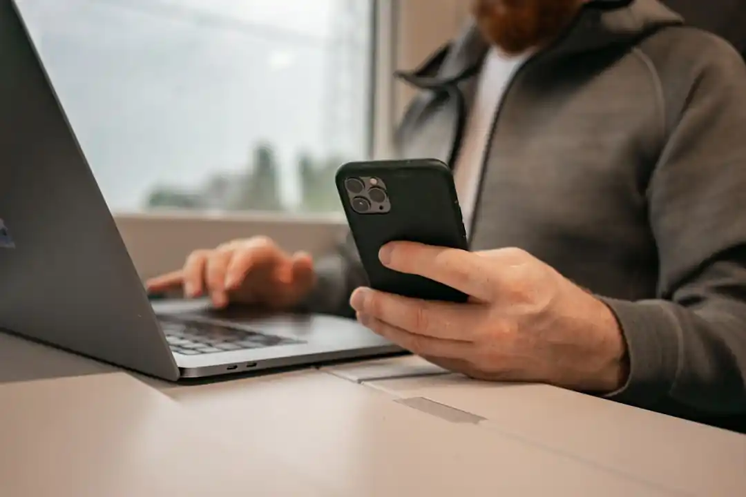 スマホのフリック入力が爆速になる!今日からできる5つのコツと練習法