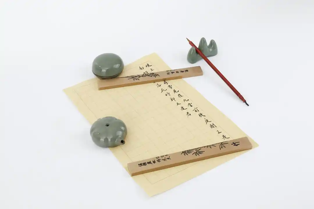 想親手寫春聯?給新手的工具指南,輕鬆打造最有溫度的年味