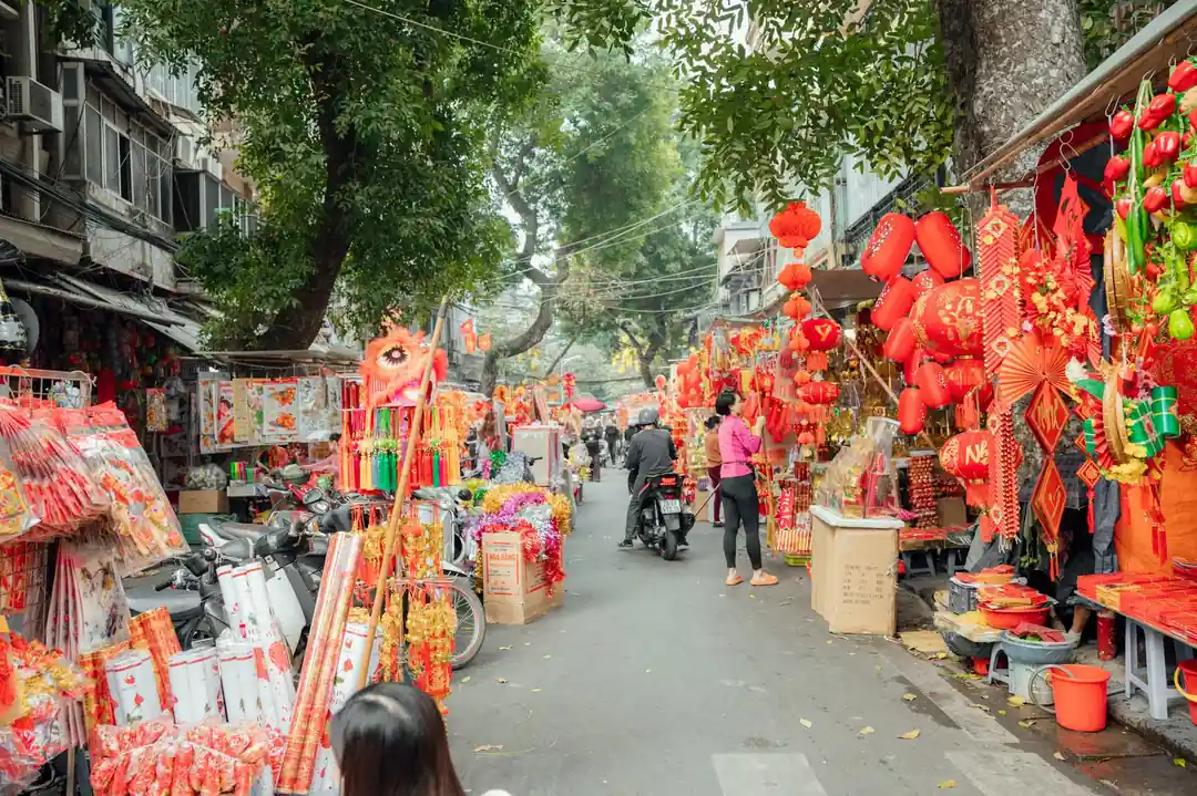 屏東年街走春攻略:在地人帶路,必吃美食與交通指南一篇搞定!